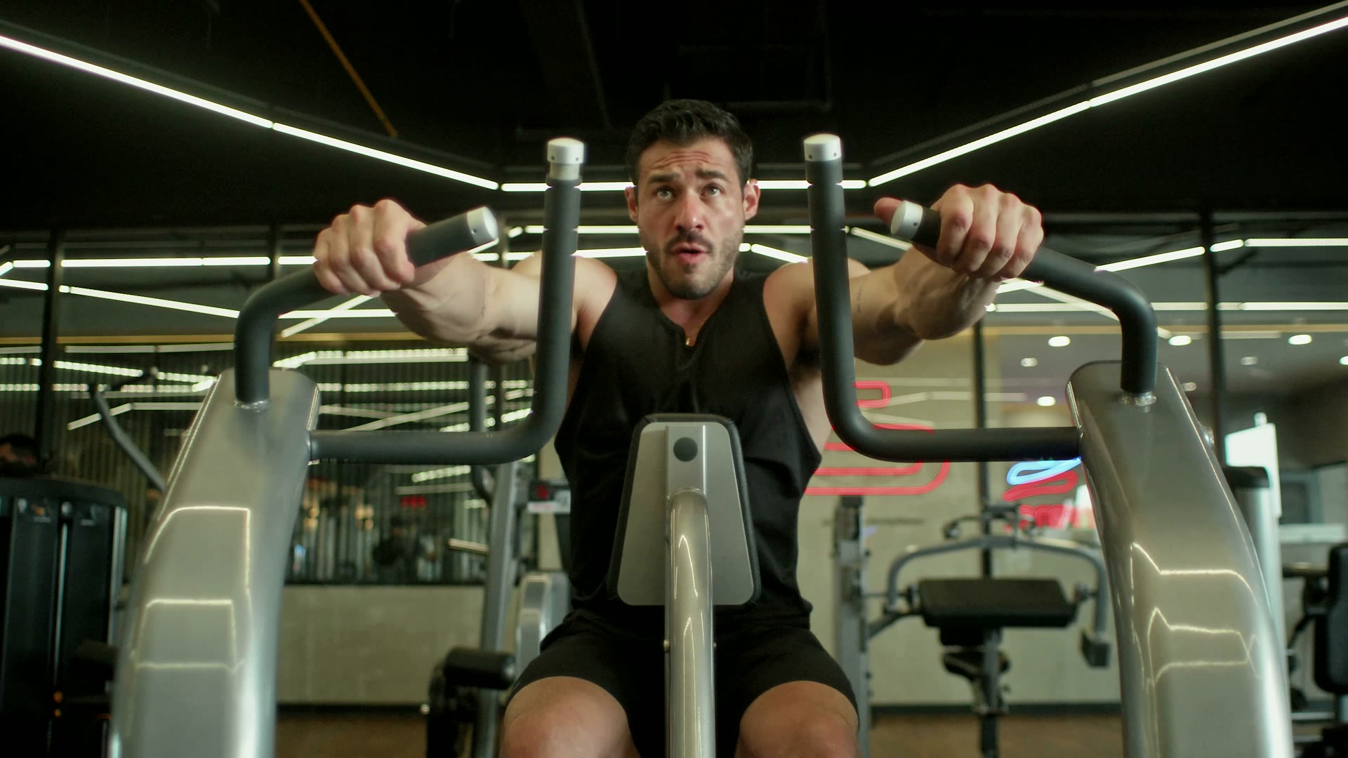 Gimnasio en Puerto Rico — miembros entrenando